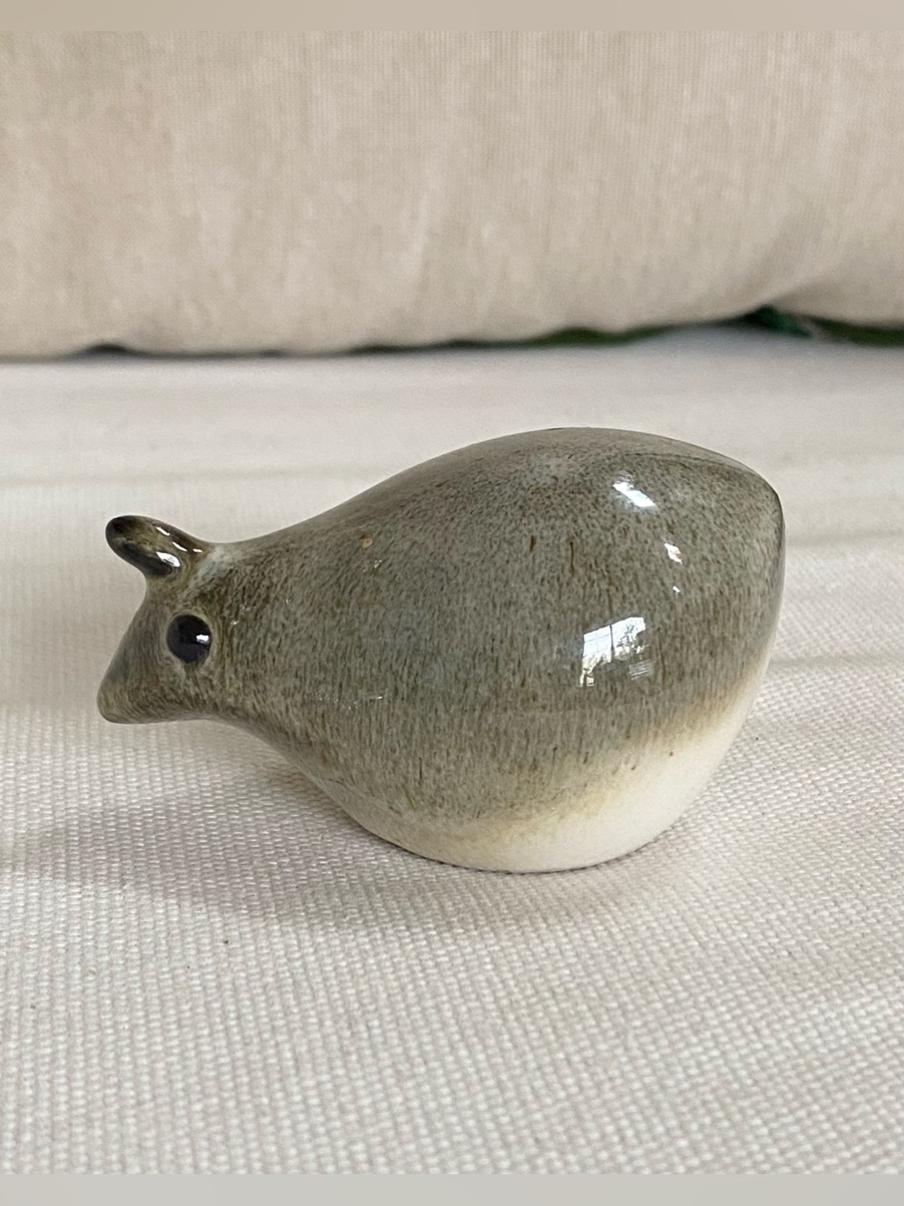 VTG 50s Howard Pierce Ceramic Quail Figurine Feeding Chick MCM Grey White